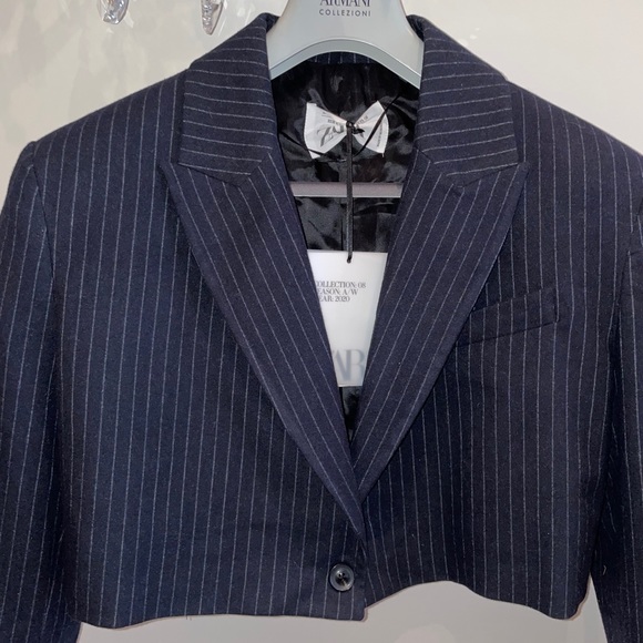 Limited edition cropped blazer or blazer crop top - Picture 5 of 5